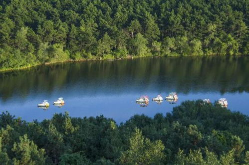 免費(fèi)入園 關(guān)注凈月潭微信,線(xiàn)上預(yù)約,無(wú)需排隊(duì)